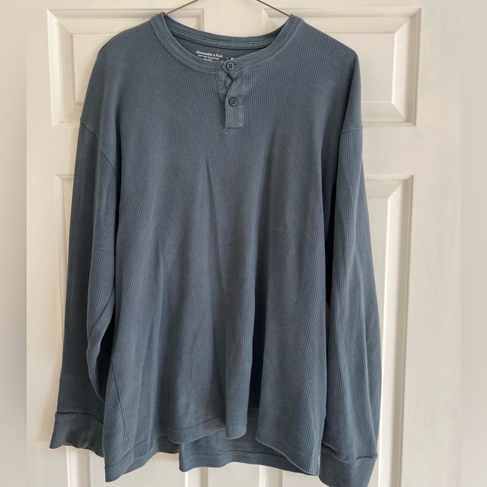 Abercrombie men’s henley